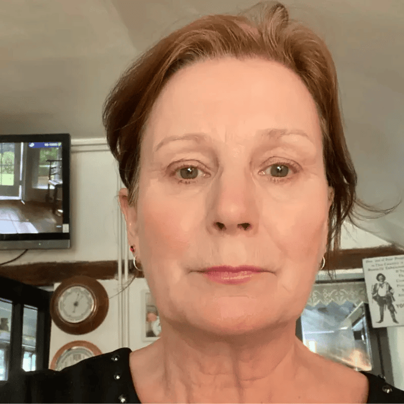 ✨Ends Today: 75% OFF! Foundation 4 in 1 - Medium Spectrum🔥